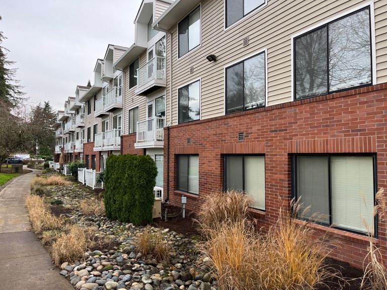 Powell Valley Memory Care Community, Gresham, OR 3