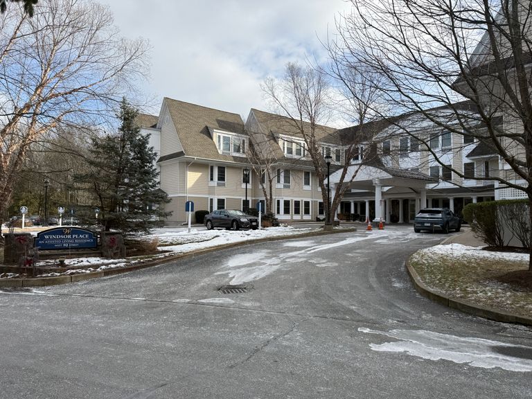 Windsor Place Of Wilmington, Wilmington, MA 3