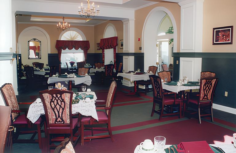 Elmwood Assisted Living at the Shawhan, Tiffin, OH 2