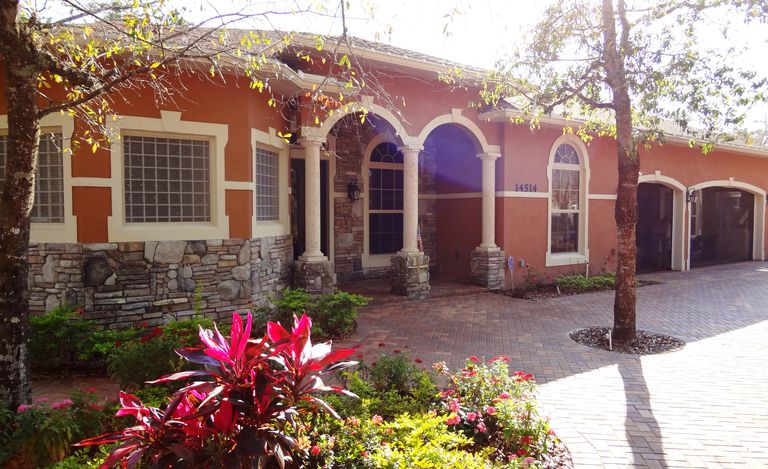 Extending Lovable Living Assistance, Orlando, FL 1