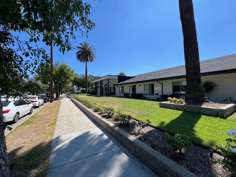 Golden Rose Care Center, Pasadena, CA 2