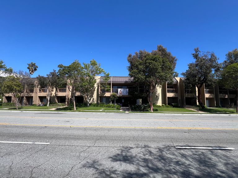 Villa Sorrento, Torrance, CA 2