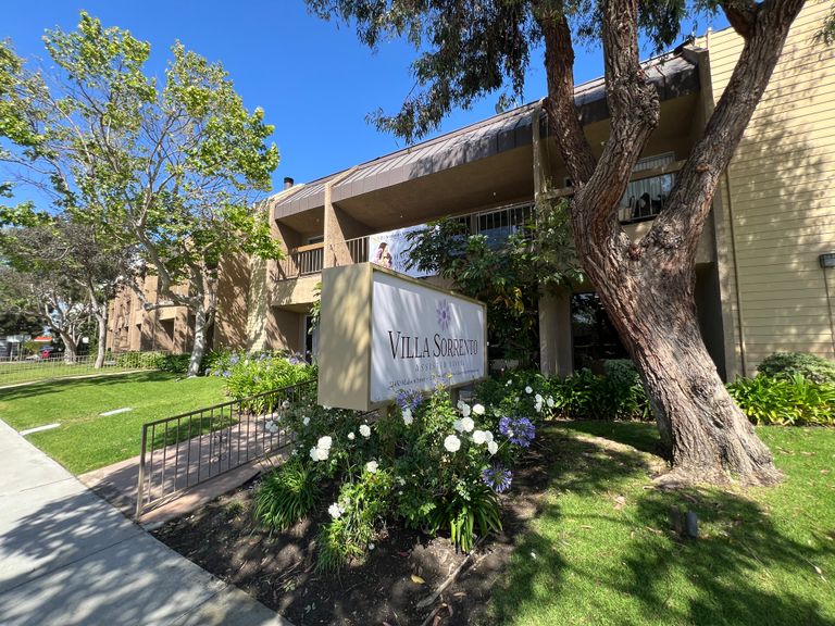 Villa Sorrento, Torrance, CA 2