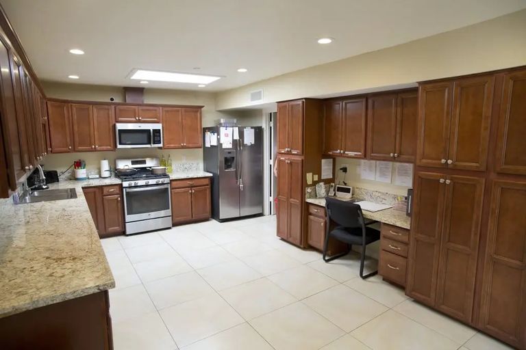 Starfish Care Homes at Rolling Hills, Tucson, AZ 3