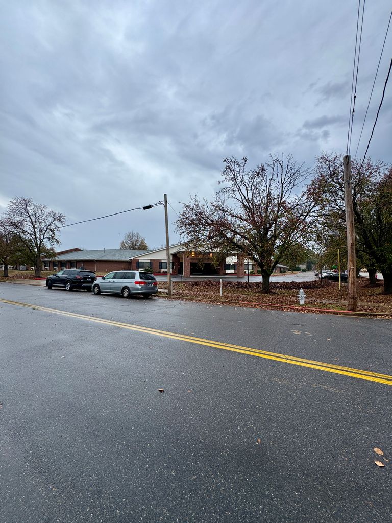 Parkway Health and Rehabilitation Center, Memphis, TN 3