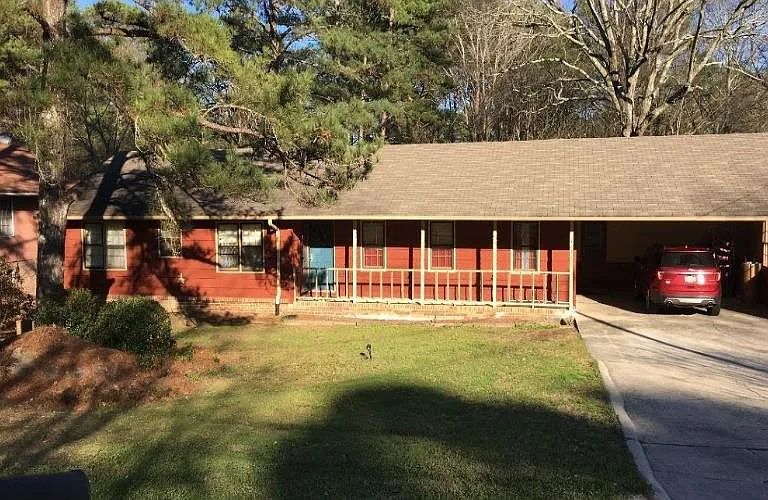 Happy's Manner, Lithonia, GA 1