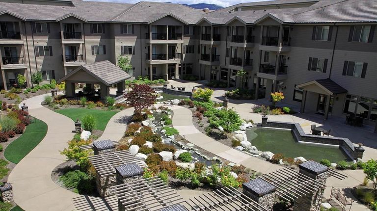 Springs At Veranda Park, Medford, OR 3