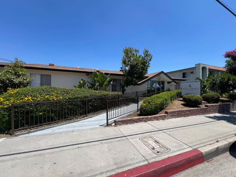 Royal Terrace Healthcare, Duarte, CA 3