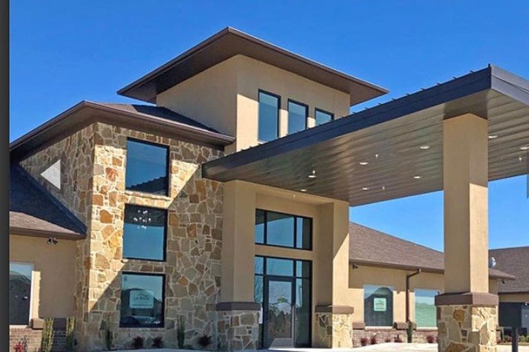 Las Brisas Rehabilitation and Wellness Suites, Irving, TX 1