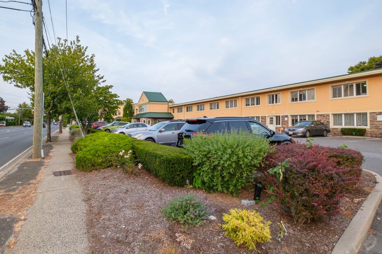Amber Court of Westbury, Westbury, NY 2