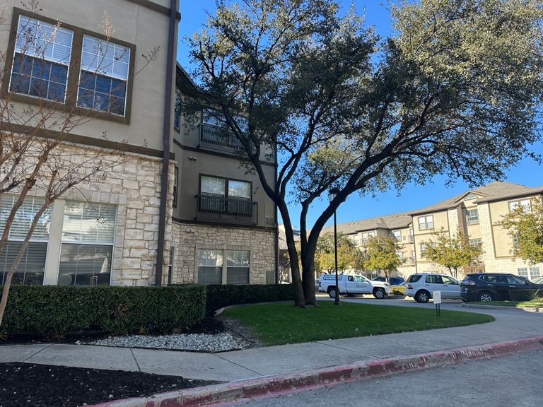 The Reserve at North Dallas, Dallas, TX 1