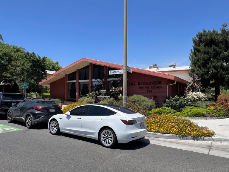 Broadview Residential Care Center, Glendale, CA 3