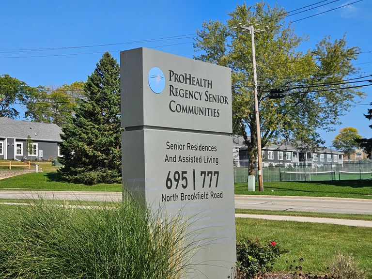 Regency Brookfield, Brookfield, WI 3