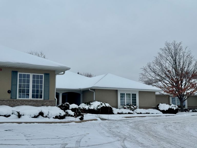 Emerald Crest Of Burnsville, Burnsville, MN 3