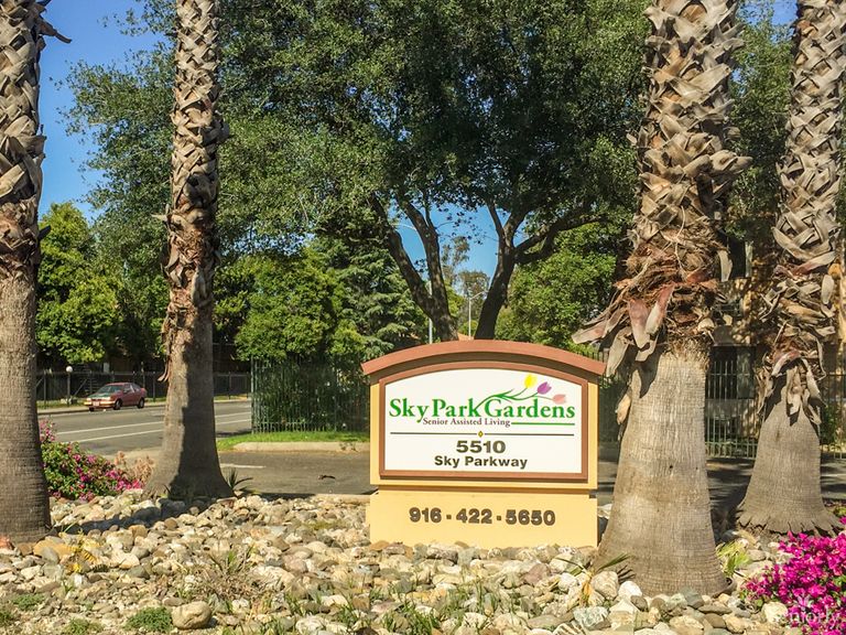 Sky Park Gardens, Sacramento, CA 1