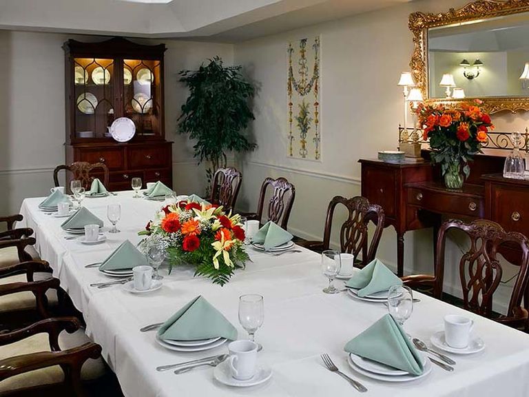 Atria Larson Place, Hamden, CT 3