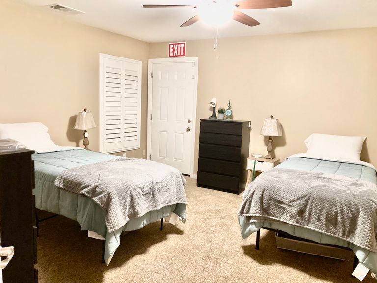 Hillside Senior Living, Lake Elsinore, CA 2