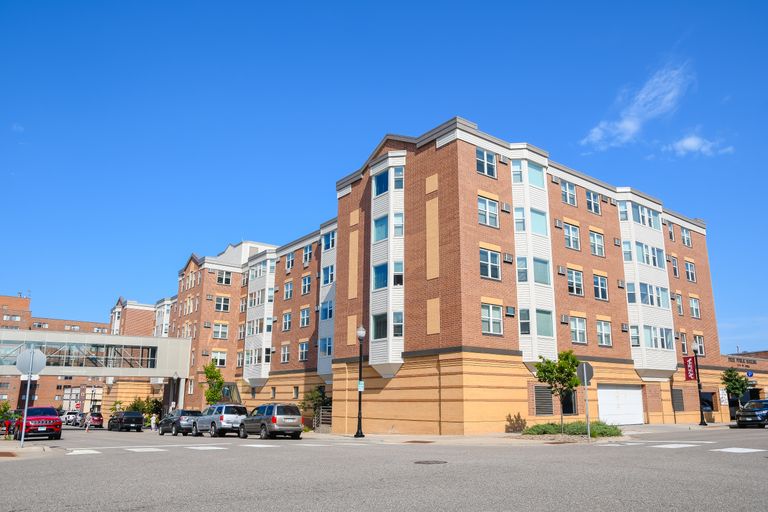The Plaza by Vivie, Anoka, MN 1