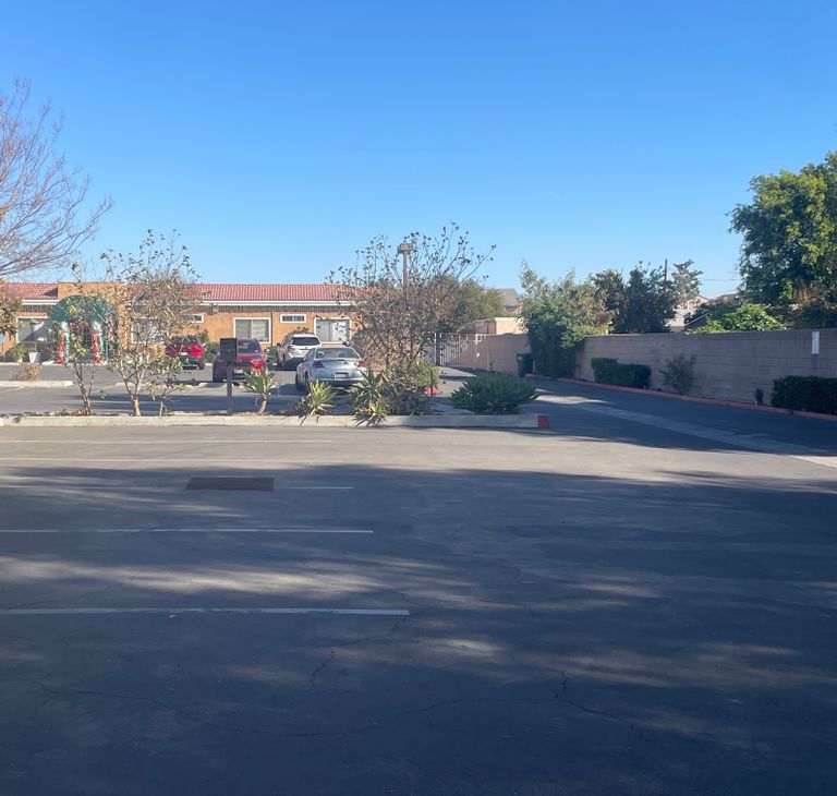 CalOaks Senior Living, Riverside, CA 3