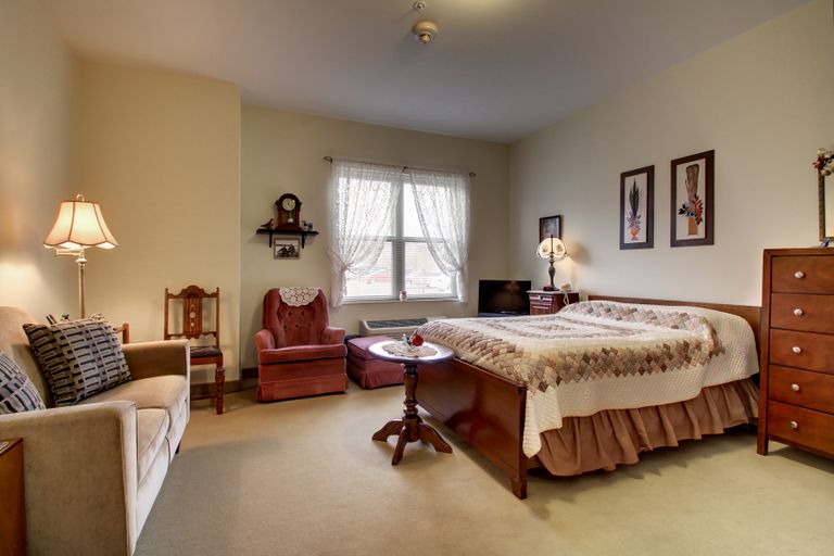Evergreen Senior Living - Decatur, Decatur, IL 3