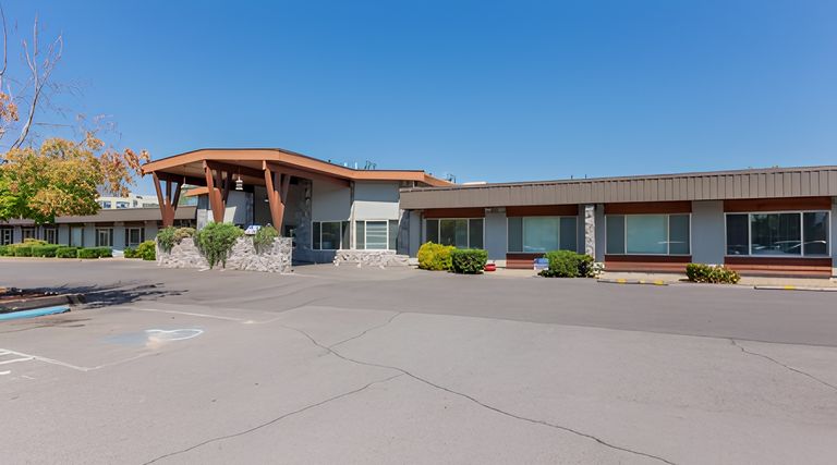 Hearthstone Nursing & Rehabilitation Center, Medford, OR 1