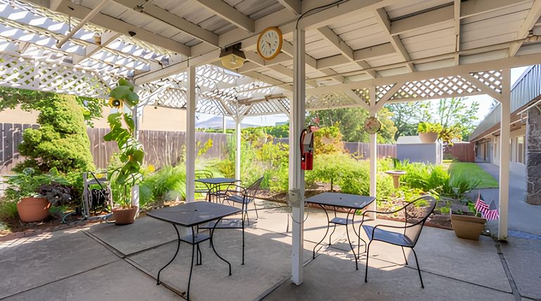 Hearthstone Nursing & Rehabilitation Center, Medford, OR 3