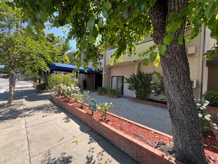 Abbey Road Villa, Sylmar, CA 1