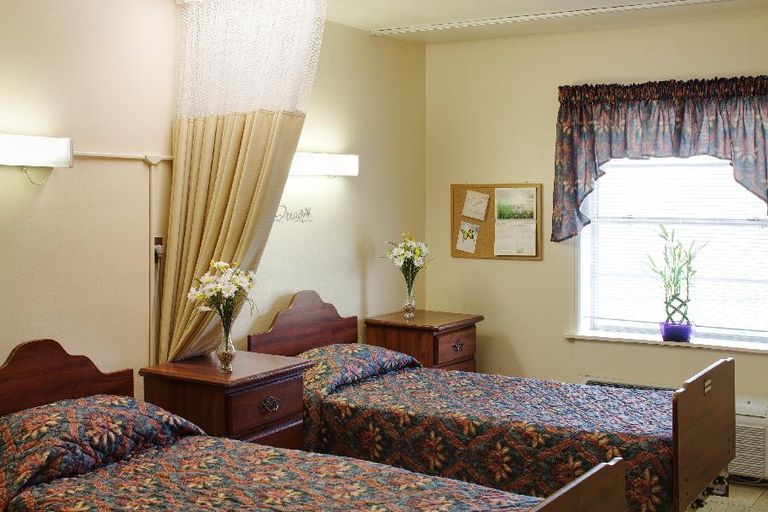 Colonial Center, Bowling Green, KY 3