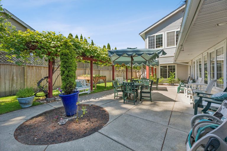 The Terrace at Beverly Lake by Cogir, Everett, WA 3