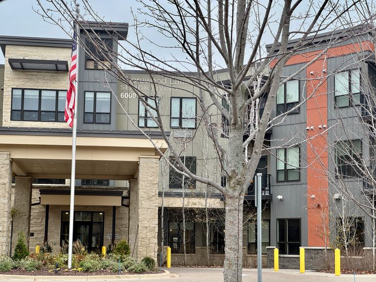 The Pillars Of Shorewood, Shorewood, MN 3