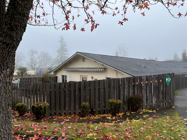 Meadows Courtyard, Oregon City, OR 3