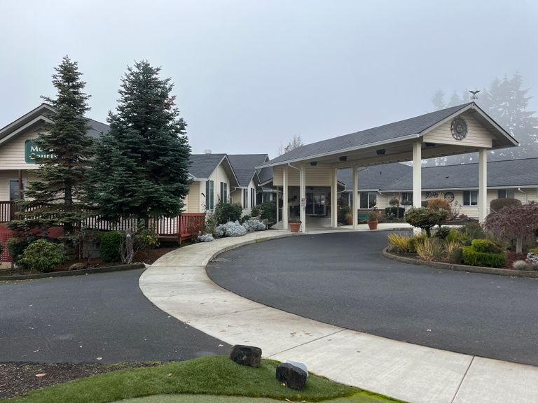 Meadows Courtyard, Oregon City, OR 1