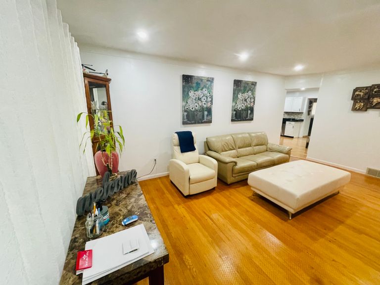 Advent Residential Care , Warren , MI 2