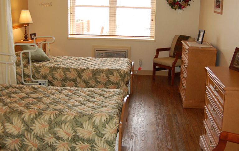 Valparaiso Care & Rehabilitation Center, Valparaiso, IN 2
