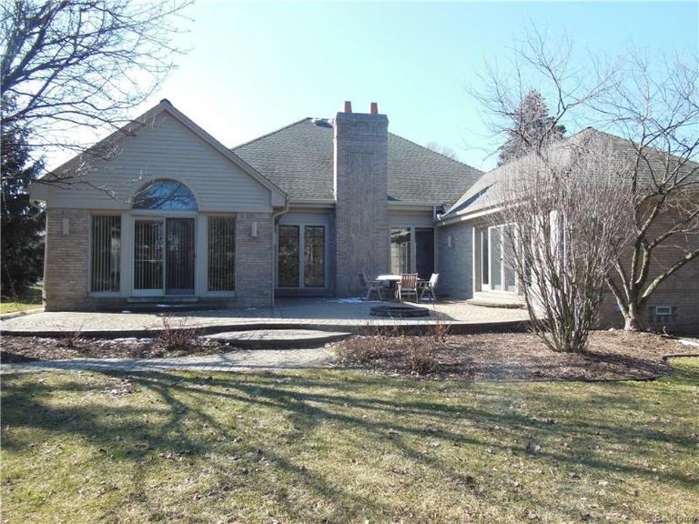 Summit Place In The Hills, Rochester Hills, MI 2