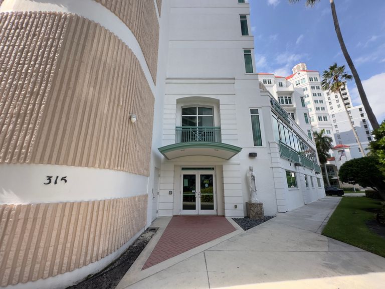 Lourdes Pavilion, West Palm Beach, FL 1