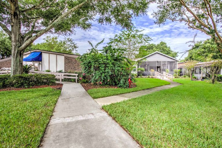 Holiday Lake Ridge Village, Eustis, FL 3