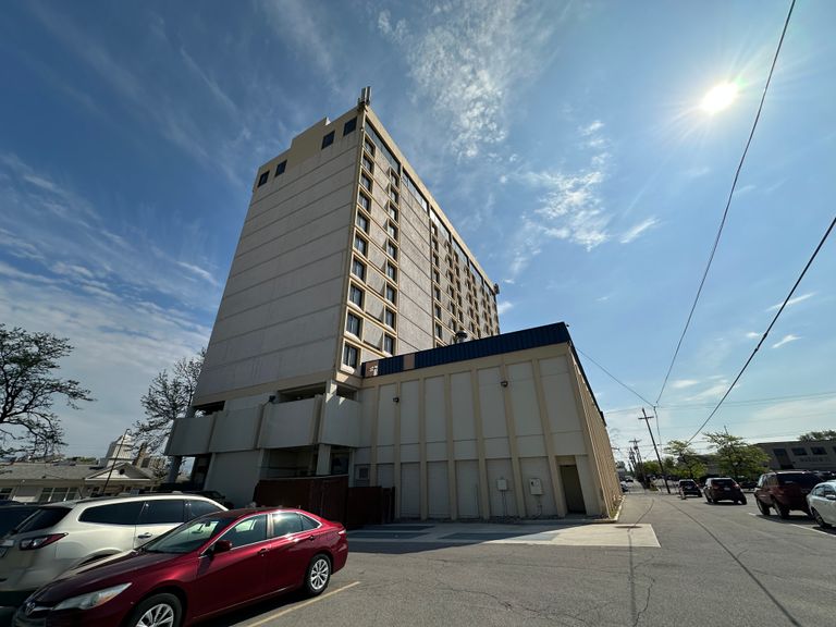 The Grand Marquis, Fort Wayne, IN 1