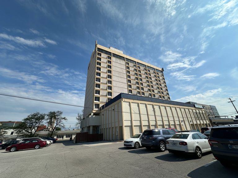 The Grand Marquis, Fort Wayne, IN 3