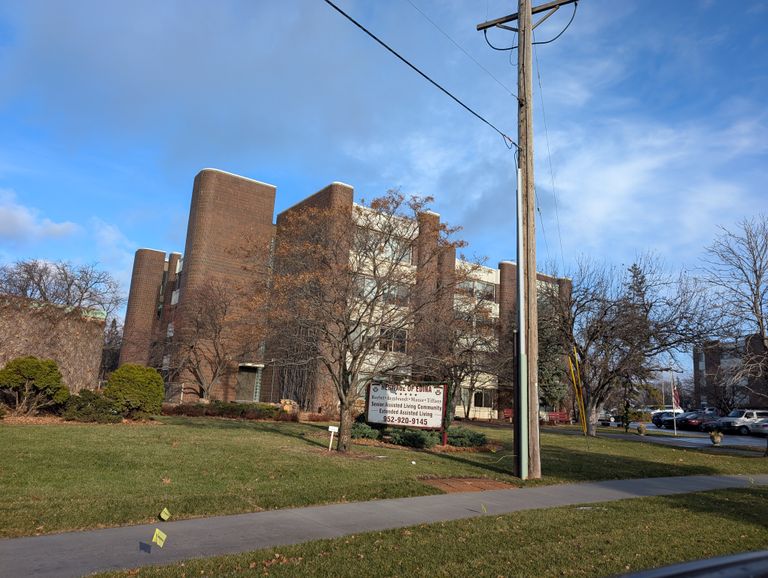Heritage Of Edina I, Edina, MN 2