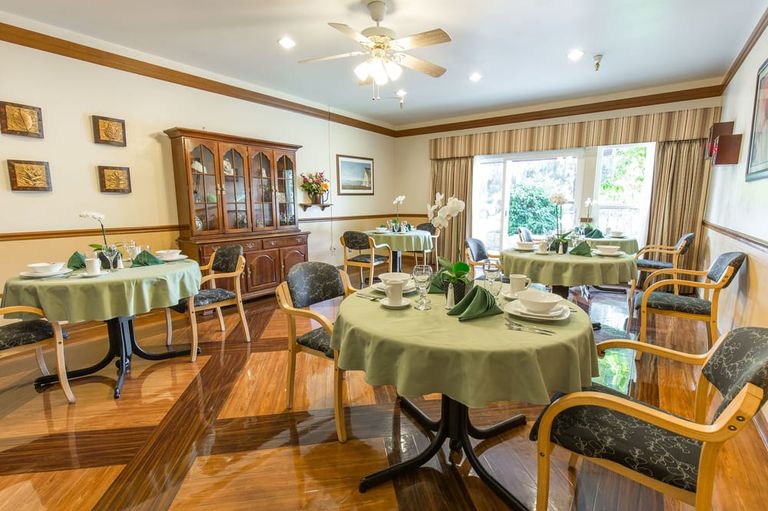 Windsor Gardens Care Center Of Hayward, Hayward, CA 2