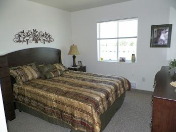 Somerset Court, Minot, ND 3
