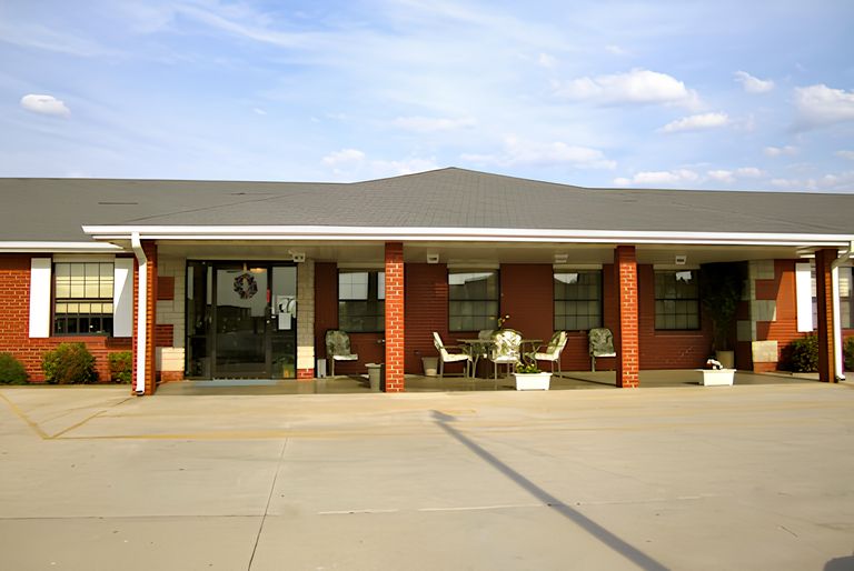 Marshfield Place, Marshfield, MO 1