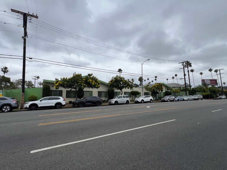 Sunnyview Care Center, Los Angeles, CA 3