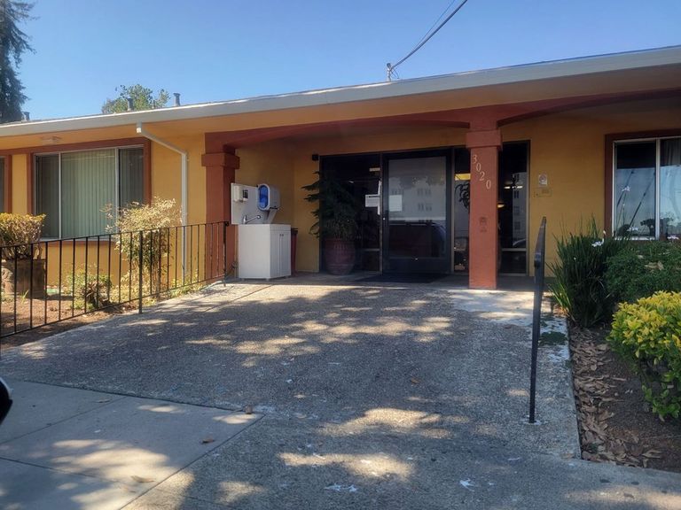 Fruitvale Healthcare Center, Oakland, CA 1