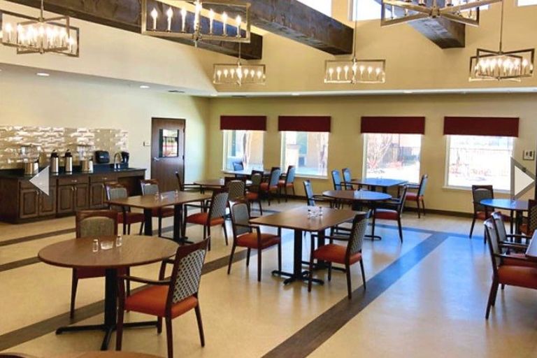 Las Brisas Rehabilitation and Wellness Suites, Irving, TX 2