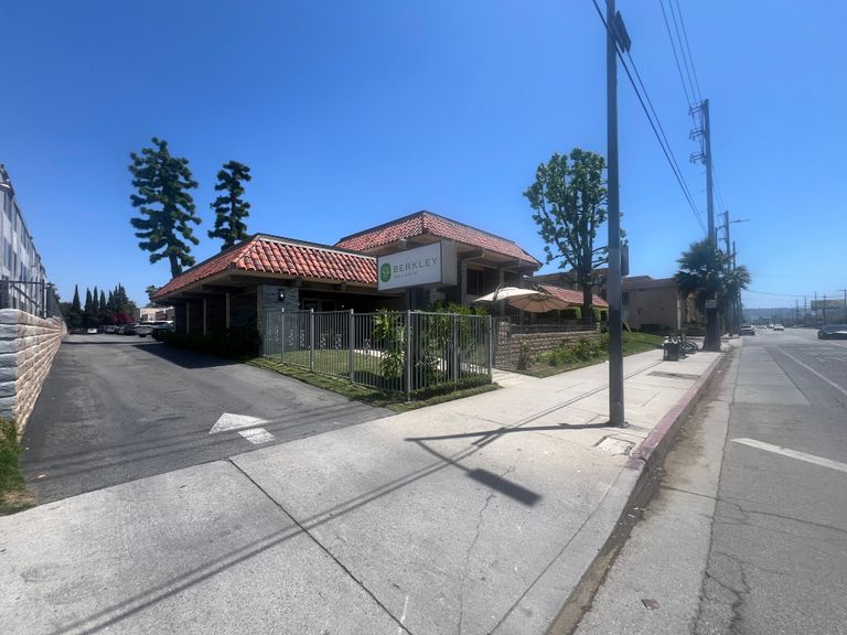 Savant of Tarzana, Tarzana, CA 3