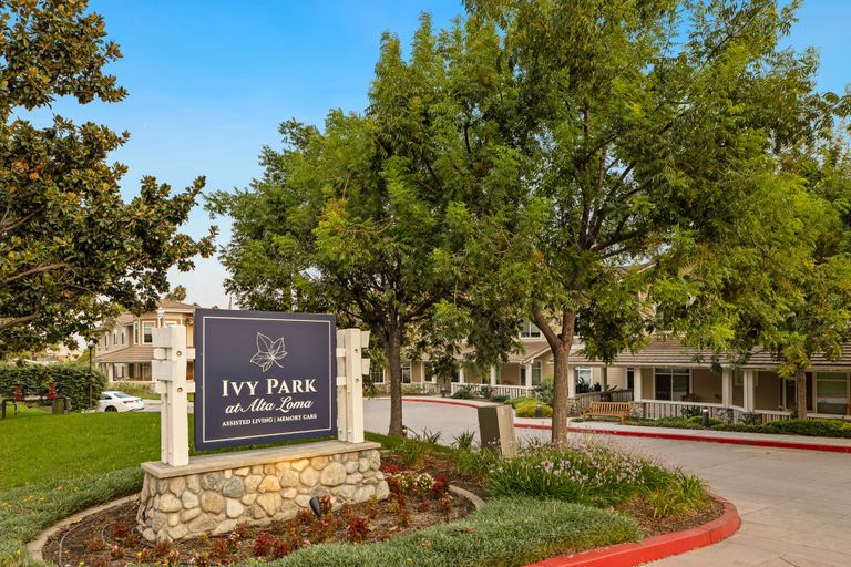 Ivy Park At Alta Loma, Rancho Cucamonga, CA 1