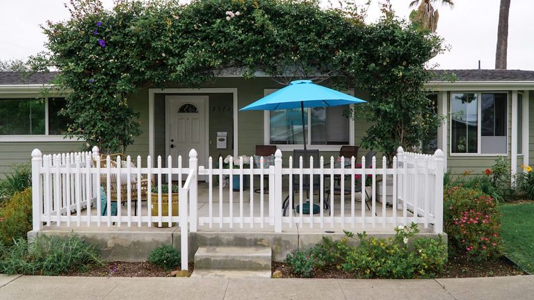 Beach Homes III, Costa Mesa, CA 2