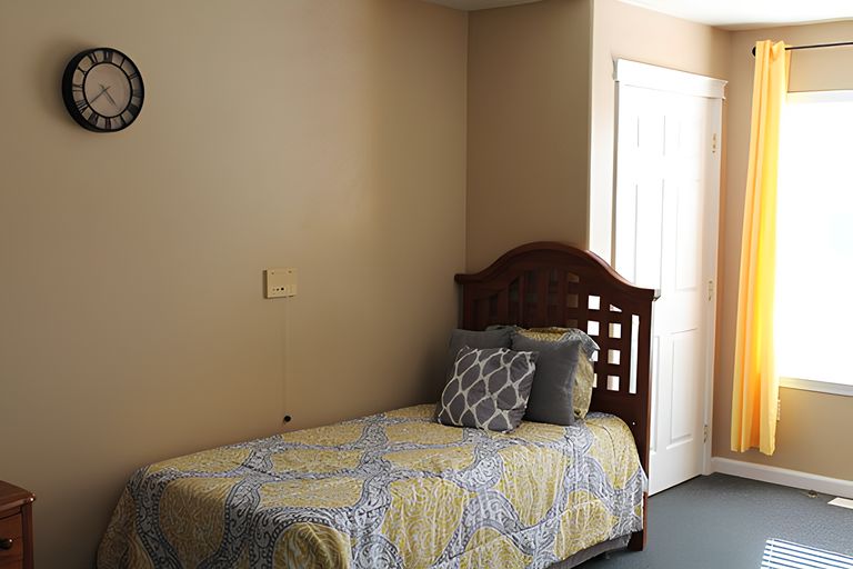 Ashley Manor Homedale, Klamath Falls, OR 2